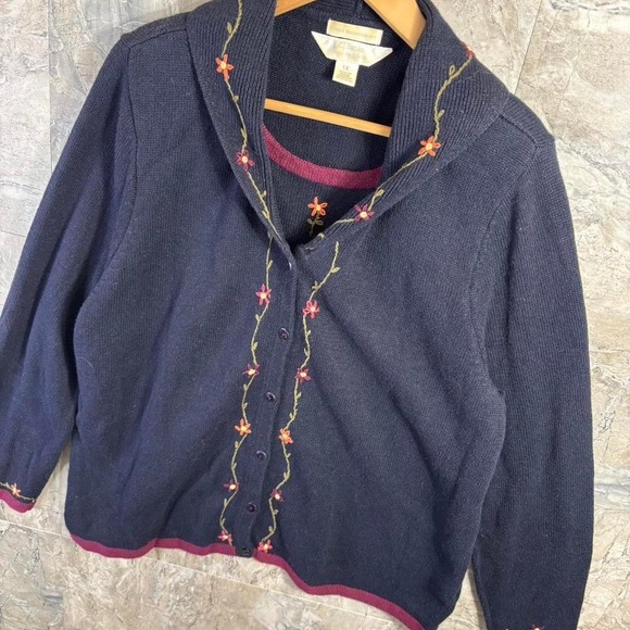 Hand embroidered CJ Banks Navy blue floral embroidered cardigan button front XL - Picture 2 of 8